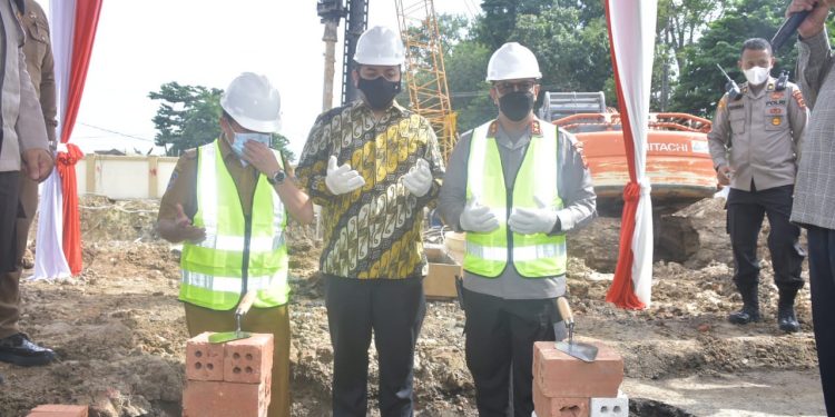 Kapolda Jambi Lakukan Peletakan Batu Pertama Pembangunan Gedung Siginjai Sakti Wira Bhakti 