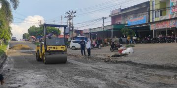 Dinas PUPR Merangin Perbaiki Jalan Dalam Kota Yang Rusak, Pengendara Minta Perawatan Ditingkatkan 