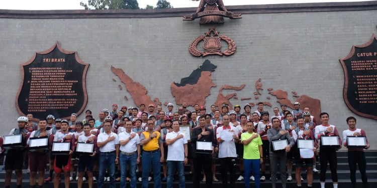 Gowes Presisi Nusantara Tempuh Jarak 508 Km Kurang Dari 24 Jam Pecahkan Rekor MURI
