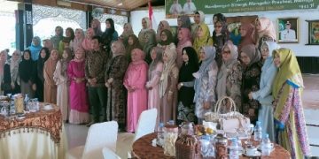 TP-PKK Batanghari Mengadakan Halal Bihalal di Serambi Rumah Dinas