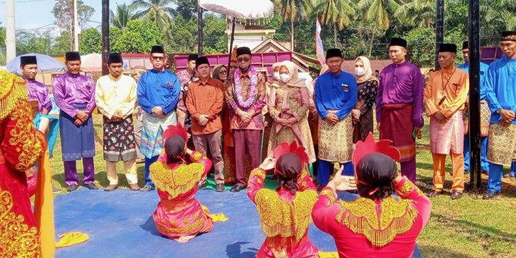 Wabup Batanghari Hadiri Ulang Tahun Desa Pematang Lima Suku Ke-7 Tahun