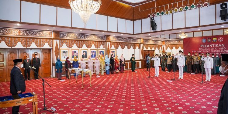 Gubernur Al Haris Harap Pj Bupati Bisa Kendalikan Daerah