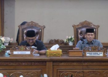 DPRD Muaro Jambi Gelar Paripuna Sampaikan Pandangan Umum Fraksi