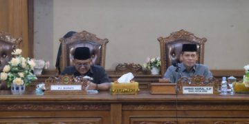 DPRD Muaro Jambi Gelar Paripuna Sampaikan Pandangan Umum Fraksi