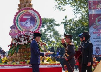 Dihadapan Presiden Jokowi, Kapolri Ungkap Makna Dibalik Tema HUT Bhayangkara ke-76 