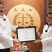 Jaksa Agung Terima Penghargaan Dari Menteri Pemberdayaan Perempuan dan Perlindungan Anak