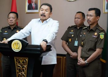 2 Orang Ditetapkan Sebagai Tersangka oleh Kejaksaan Agung Terkait Dugaan  Korupsi PT Duta Palma Group, Salah Satunya DPO KPK