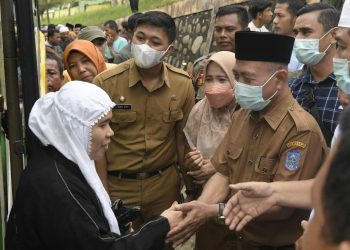 Bupati H Mashuri Sambut Kedatangan Jemaah Haji Merangin
