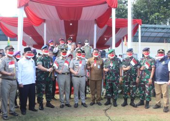 Kemendagri Apresiasi Antusiasme Pemprov DKI Jakarta Meriahkan Gerakan Pembagian 10 Juta Bendera Merah Putih 
