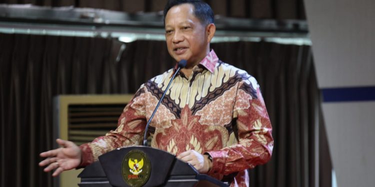 Mendagri Tegaskan ASN Tak Boleh Ikut Campur dalam Urusan Politik Praktis