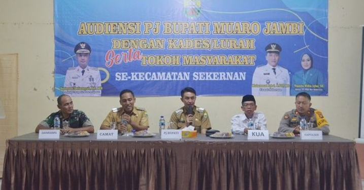 Pj. Bupati Muaro Jambi Audiensi Dengan Perangkat Desa dan Tokoh Masyarakat Sekernan