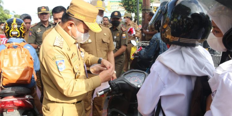 Al Haris Dukung Gerakan 10 Juta Bendera Merah Putih