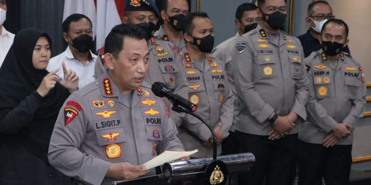 Kapolri : Ada 6 Tersangka Tragedi Kanjuruhan 