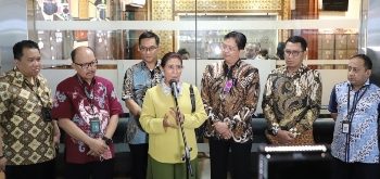 Mantan Menteri Kelautan dan Perikanan Puji Astuti diperiksa Kejaksaan Agung Sebagai Saksi Kasus Perkara Impor Garam Industri