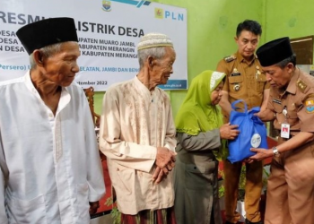 Pj Bupati Bachyuni Dampingi Wakil Gubernur ke Desa Manis Mato
