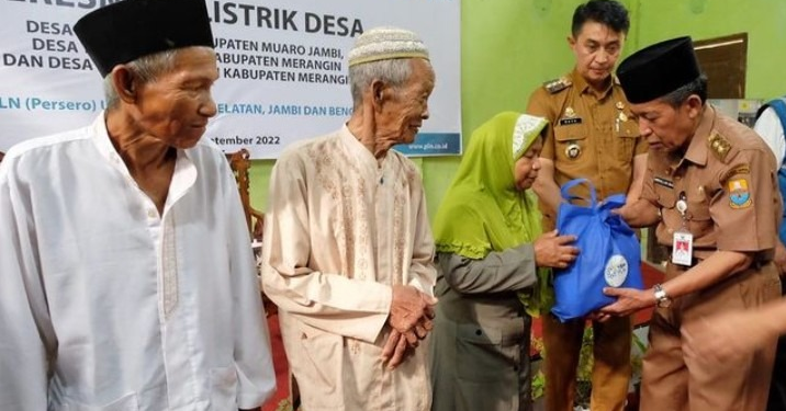 Pj Bupati Bachyuni Dampingi Wakil Gubernur ke Desa Manis Mato
