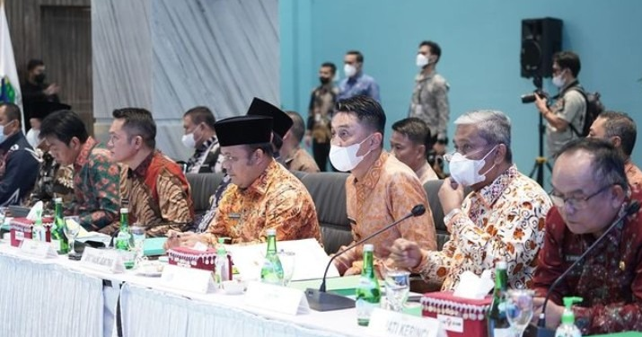 Pj Bupati Bachyuni Dengarkan Arahan Menteri Dalam Negeri