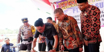 Pj Bupati Resmikan Pabrik Kepala Sawit PT SIP