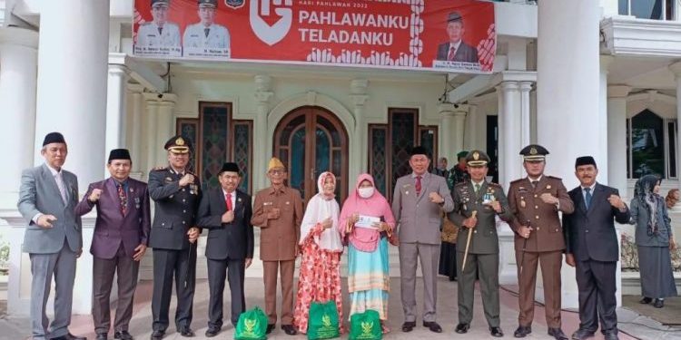 Wabup Tanjab Barat Pimpin Upacara Peringatan Hari Pahlawan