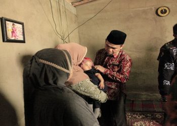 Ketua DPRD H.Fajran Dikukuhkan Sebagai Bapak Asuh Anak Stunting (BAAS)
