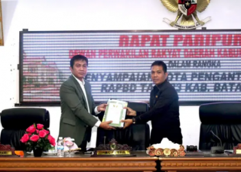 Bupati Fadhil Arief Hadiri Rapat Paripurna DPRD Batanghari