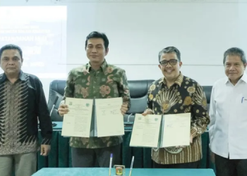 Bupati Batanghari Fadhil Arief Tanda Tangani Kerja Sama dengan UNAND