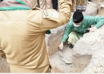 Wakili Bupati Setda M. Rifa’i Hadiri Peletakan Batu Pertama Pembangunan Mesjid Al Mahfudz