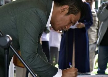 Bupati Fadhil Arief Lantik 163 Orang Kepsek dan Pengawas Sekolah