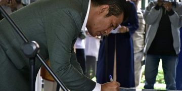 Bupati Fadhil Arief Lantik 163 Orang Kepsek dan Pengawas Sekolah