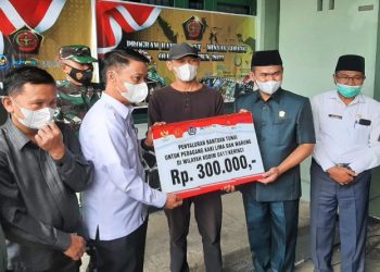 Ketua DPRD H Fajran Hadiri Penyerahan Bantuan Tunai untuk PKLW