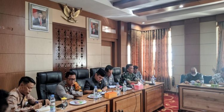 Terkait Persoalan Sampah, Ketua DPRD Kota Sungai Penuh Gelar Rapat Koordinasi Bersama Forkompimda