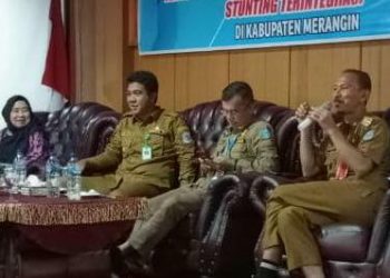 Wabup Merangin Bersama Kadis PPKB Sosialiasi Perbup 91 Tahun 2022 Percepatan Pencegahan dan Penurunan Stunting Terintegrasi