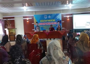 Himpaudi dan IGTKI Merangin Ikuti Seminar Parenting