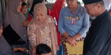 Bupati Merangin Salurkan Sembako, Tongkat dan Kursi Roda Kepada Anak Yatim, Penyandang Disabilitas dan Lansia