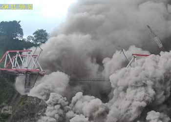 Status Gunungapi Semeru Naik Level IV dari ‘Siaga’   Menjadi ‘Awas’