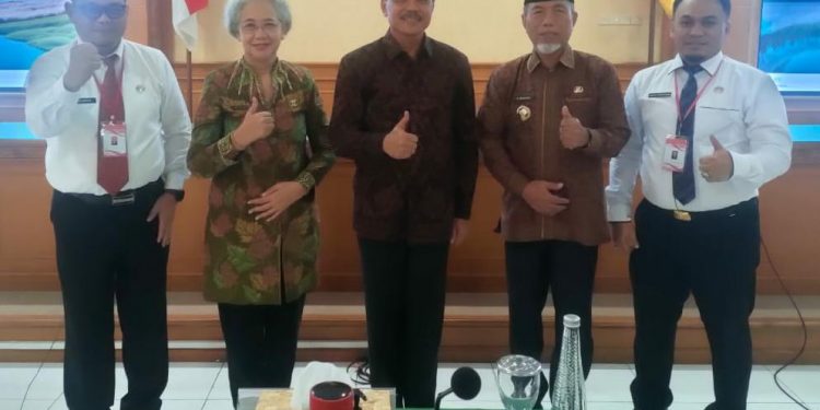 Bupati Merangin Jadi Mentor Seminar Diklat PKN II di Bali
