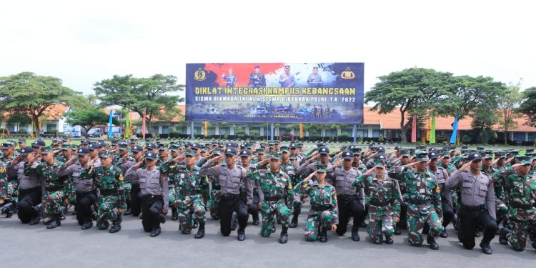 Kalemdiklat Polri Hadiri Penutupan Diklat Integrasi Kampus Kebangsaan TNI dan Polri TA 2022