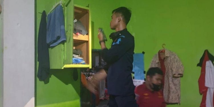 Dalam Rangka Peningkatan Kewaspadaan Jelang Tahun Baru 2023, Lapas Sabak Gelar Sidak Blok Hunian