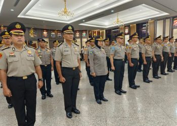 Sebanyak 42 Pati dan 121 Pamen Ikuti Upacar Kenaikan Pangkat di Mabes Polri