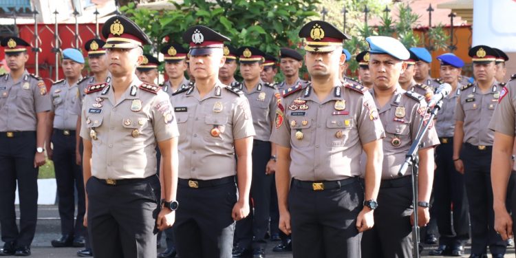 Polda Jambi Gelar Upacara Kenaikan Pangkat Anggota Polri 