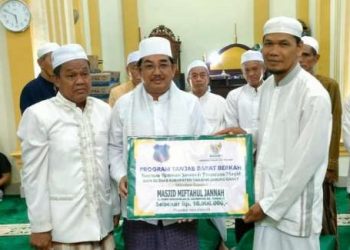 Bupati Anwar Sadat Laksanakan Safari Subuh di Masjid Miftahul Jannah Kelurahan Tungkal II