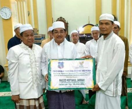 Bupati Anwar Sadat Laksanakan Safari Subuh di Masjid Miftahul Jannah Kelurahan Tungkal II