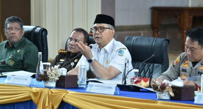 Walikota Fasha :  Angkutan Batubara Tidak Boleh Masuk Kota Jambi, Sanksi Pidana Kurungan dan Denda 50 Juta bagi Pelanggar