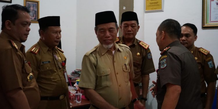 Disela Acara Ulang Tahun Kasat Pol PP Merangin, Bupati  H. Mashuri Minta Satpol PP Harus Lebih Cekatan Lagi