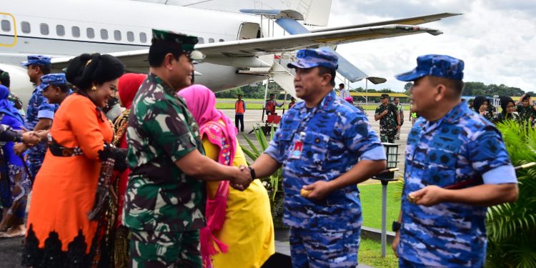 Didampingi Istri, Panglima TNI Kunjungan Kerja Ke Yogyakarta