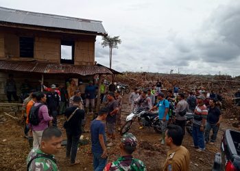 Ketua DPRD Merangin Beserta Rombongan Tinjau Lokasi Lahan Sengketa Antara Masyarakat Tabir Ilir Dengan PT. APN