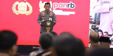Terima Penghargaan dari Pemerintah,  Kapolri Komitmen Terus Tingkatkan Layanan Publik