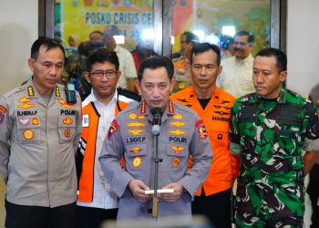 Kapolri Beri Apresiasi dan Terimakasih Kerja Keras Tim Gabungan Evakuasi Kapolda Jambi dan Rombongan 