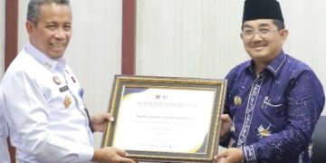 Bupati Anwar Sadat Terima Penghargaan Peduli Kekayaan Intelektual dari Kemenkumham