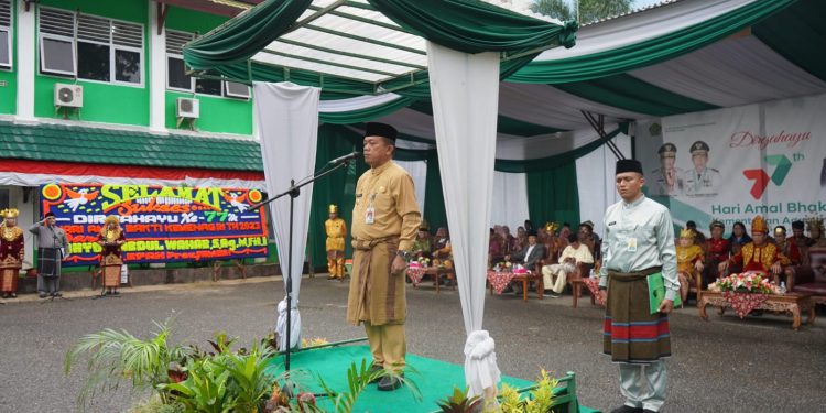Gubernur Jambi Tinjau Lokasi Kebakaran di Kualatungkal